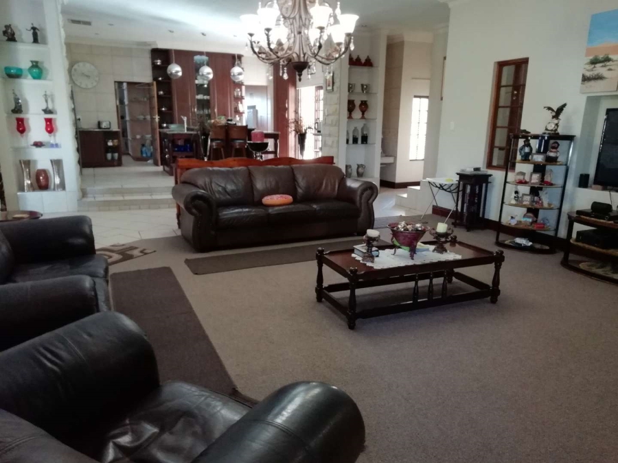 5 Bedroom Property for Sale in Keidebees Northern Cape